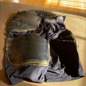 Men’s Nike Pro Combat compression shorts padded